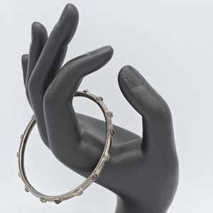 VTG Sterling Silver Garnet Cabochon & Floral Accents Slip On Bangle Bracelet